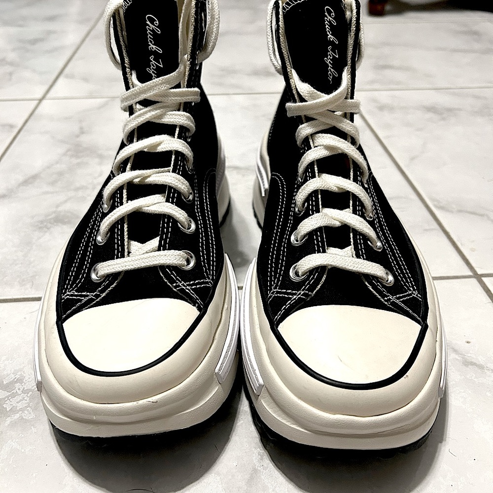 Converse Run Star Legacy, size M9.5, white and black